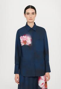 Блузка на пуговицах INES MAX&Co., мультиколор