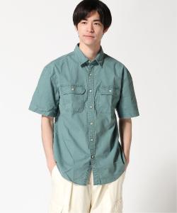 Выцветшая холщовая рубашка, короткие рукава