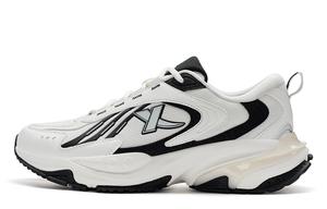 Мужские кроссовки XTEP низкие матовые бело-черные