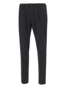 Брюки с шлевками и прорезными карманами Devore, черный