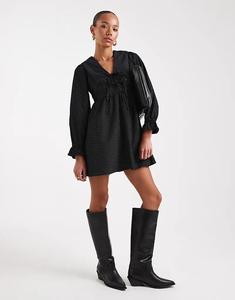 Платье-рубашка в горошек в стиле Wednesday's Girl с воротником, черное