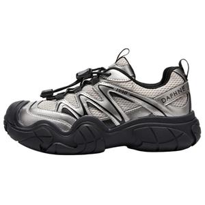 DAPHNE Женские кроссовки лоу топ чанки в цвете ганметал, цвет Gunmetal