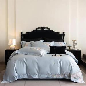 YUSIWOAL Комплект постельного белья из длинноволокнистого хлопка с элегантной вышивкой цветов 600Тс Color 3