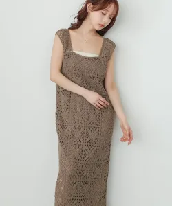 Длинное вязаное крючком платье