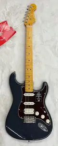 Fender American Professional Classic Stratocaster HSS, гриф из клена, выцветший черный