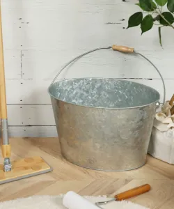 Жестяное ведро L《ТОВАРЫ ДЛЯ ДОМАШНЕГО БЫТОВОГО ХОЗЯЙСТВА》