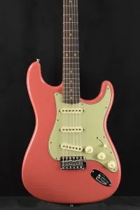 Fender Limited Edition '62 Poblano Strat Journeyman Relic с комплектом фурнитуры Closet Classic Super Faded Aged Fiesta Red