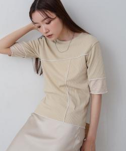 Мягкая ребристая кройка и пошив с возможностью смены рукавов.