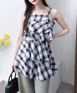 Мини-платье в клетку с многоярусными оборками