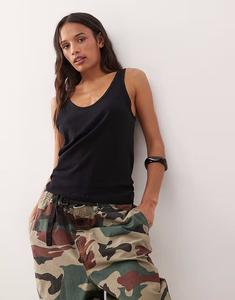 Верхняя топка для будних дней черного цвета Weekday