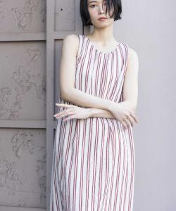 Полосатое платье на завязках