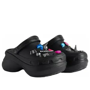 Сандалии x crocs platform mule Balenciaga, черный