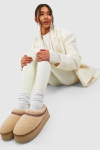 Уютные мюли на платформе с вышивкой Borg boohoo, бежевый