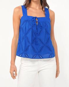 Вышитый топ с завязками Crocker Avenue в синем цвете GREYLIN