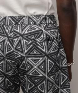 Гавайские шорты "Геометрический треугольник" / Hawaiian Shorts "Geometric Triangle"