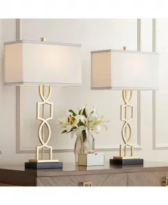 Комплект из двух современных металлических настольных ламп высотой 28 1/10 см с прямоугольным абажуром 360 Lighting, золотой