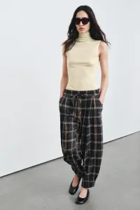 Топ без рукавов с высоким воротником Zara, экрю