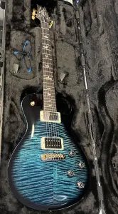 Электрогитара PRS Mark Tremonti Signature с 10-слойным верхом и тремоло, цвет Cobalt Smokeburst/Charcoal, в жестком чехле