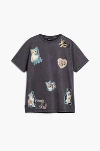 Футболка с принтом «Кошки» разных цветов, черная.