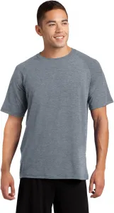 SPORT-TEK Unisex Ultimate Performance Crew — легкая футболка для тренировок