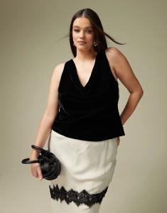 Бархатный топ с воротником-хомут черного цвета ASOS