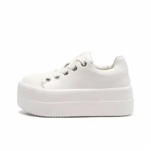 Водонепроницаемые и дышащие низкие скейтерские кроссовки для женщин с эффектом увеличения роста Medd, Ecru