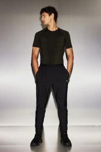 Брюки drymove sports, эластичные в четырех направлениях H&M, черный