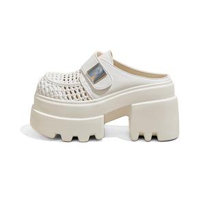 Закрытые тапочки для женщин A poinsettia princess, бежевый