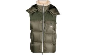 Жилет мужской оливково-зеленый Moncler