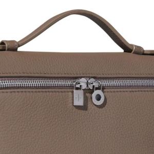 Маленькая квадратная косметичка ExtraPocket из зернистой телячьей кожи Сумки через плечо Женские Слоновая серая Loro Piana