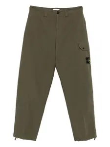 Хлопковые брюки с карманами-карго Stone Island, зеленый