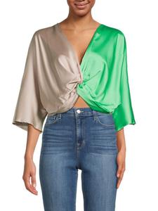 Атласный укороченный топ с закрученной передней частью Renee C., цвет Tea Green