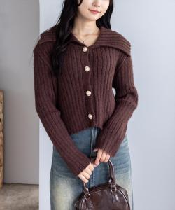 Вязаный свитер с матросским воротником и пуговицами << Новинка сезона осень/зима >>