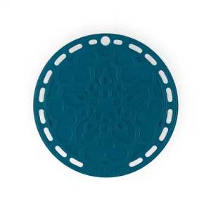 Французская круглая подставка Le Creuset, зеленовато-синий