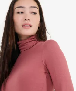 Футболка с высоким воротником / Топ с высоким воротником