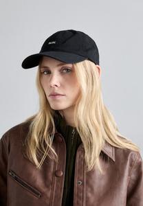 Бейсболка WW LOW PROFILE EMBROIDERY  WOOD WOOD, черный