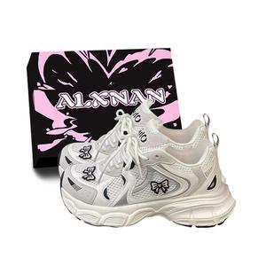 Дышащие низкие кроссовки на массивной подошве для женщин Alxnan, White