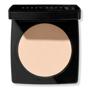 Полупрозрачная пудра для контроля жирности кожи на весь день. BOBBI BROWN, Soft Porcelain (light beige)