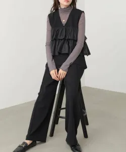 Комплект из многоярусного жилета и брюк