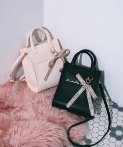 Мини-сумочка с подвеской Jill By Jill Stuart, цвет Black