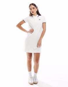 Платье-поло Fred Perry с двумя наконечниками светло-розового цвета