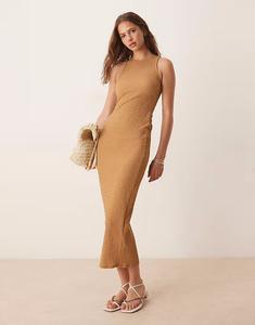 ASOS DESIGN фактурное платье-борцовка миди цвета верблюжьей шерсти