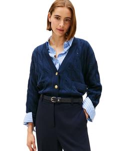 Мягкий шерстяной кардиган с косами