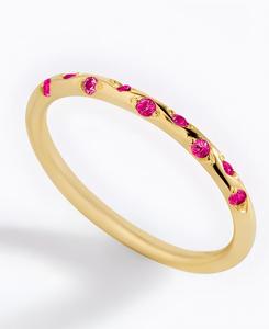 Изящное кольцо с камнем-символом созвездия из позолоченного серебра 925 пробы Mint & Lily, July ruby