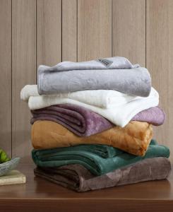 Мягкий плюшевый плед с резным рисунком, 70 x 50 дюймов Eddie Bauer, цвет evergreen