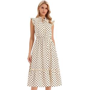 Платье в горошек с рюшами на рукавах и завязкой на шее для летнего отдыха Inspire Chic