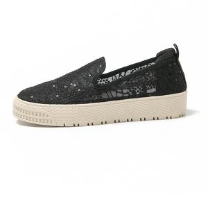 Булл Чарм Повседневные Туфли на каблуке 3,5 см Женские, Черный