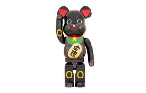 BE@RBRICK Maneki Neko Gold Luck Black Plated