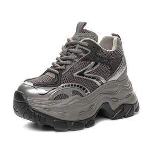 Shangjinni Серые женские противоскользящие износостойкие дышащие утепленные низкие массивные кроссовки с эффектом увеличения роста, цвет Gray