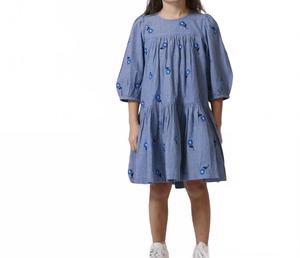 Pink Chicken Платье Фионы с вышивкой «Голубые цветы»